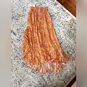 Medium sleeveless dress